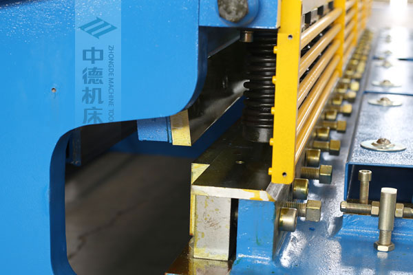 ZDSK-1632选用上海优良刀片，利用寿命更长.jpg